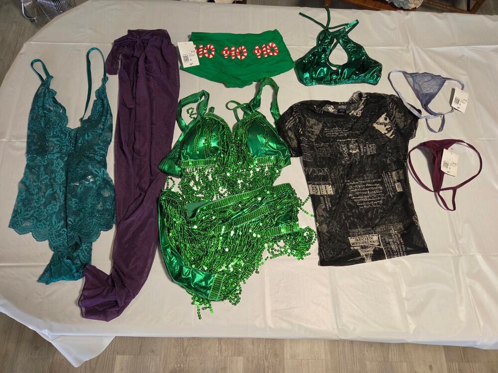SMALL, Lot of lingerie / boudoir